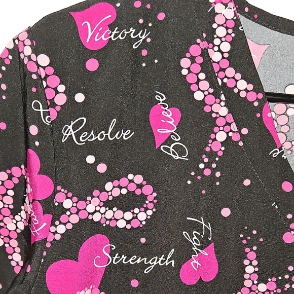Green Town Hope & Love Breast Cancer Ribbon Women's 3-Pocket V-Neck Print Scrubs - Picture 7 of 11